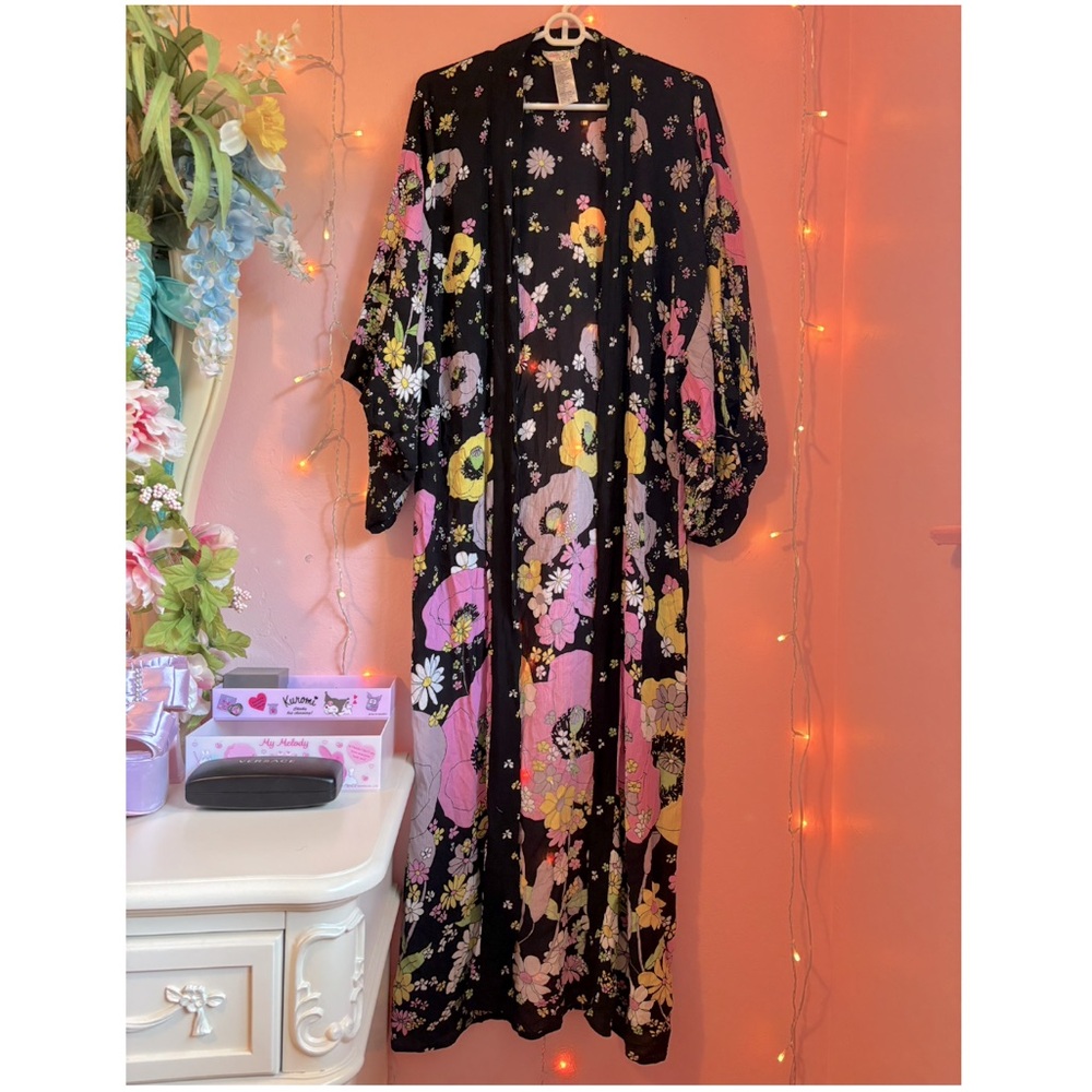 Free People Kimono Duster floral on black
